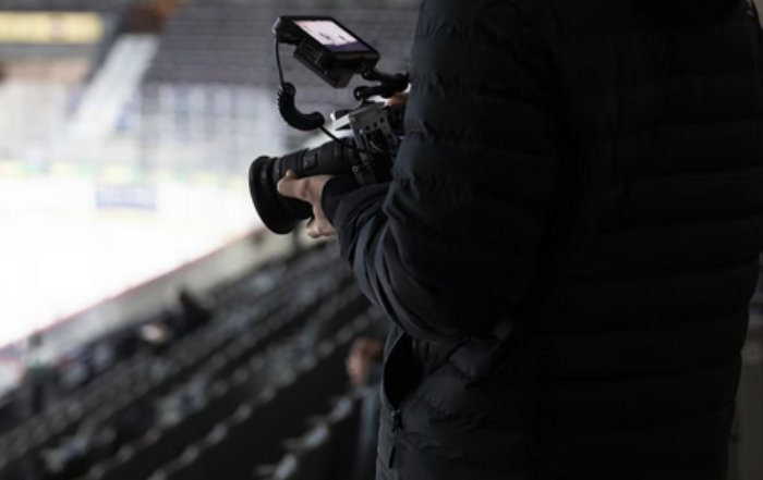 Article Image for Sports Journalism Adapting to Changing News Consumption