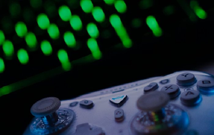 Article Image for The Console vs. PC Gaming Debate in Esports